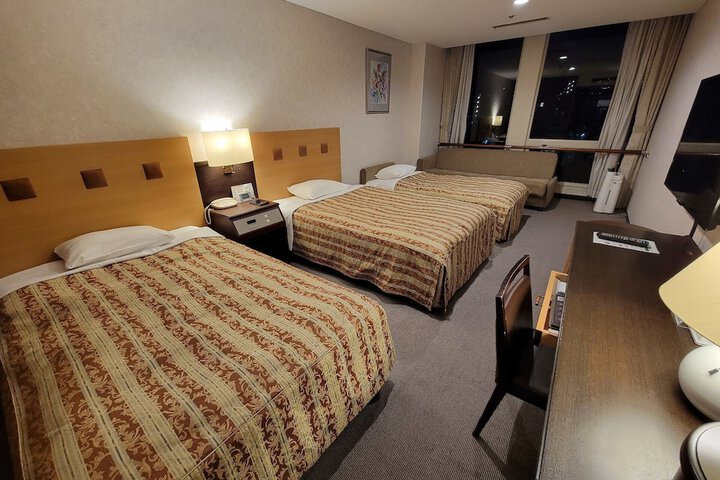 Room 5 of 53