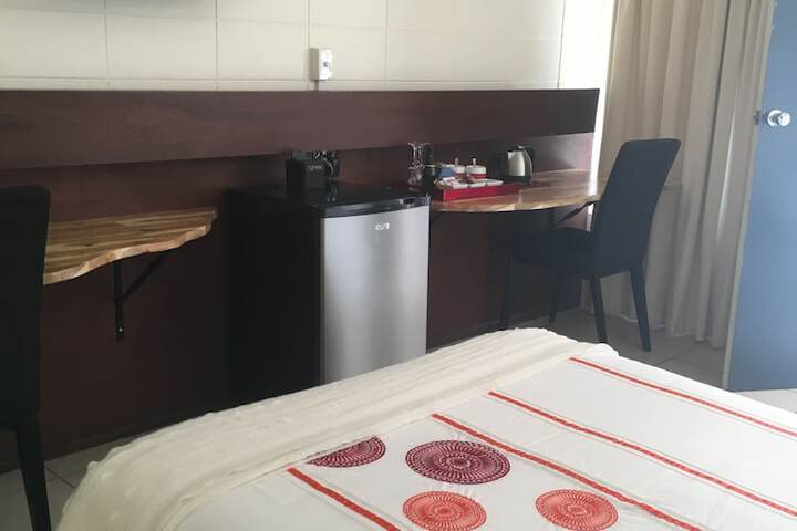 Room 5 of 12
