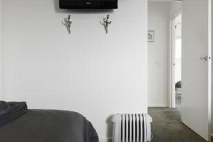 Room 11 of 21