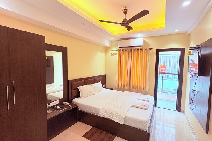 Room 28 of 62
