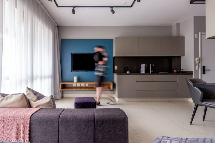 Room 16 of 33