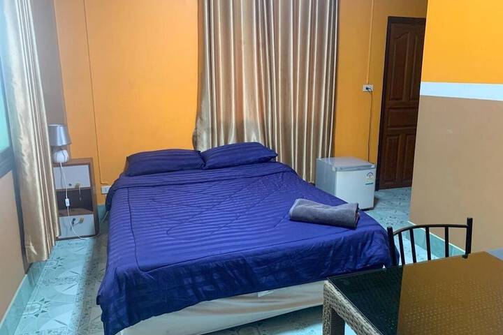 Room 4 of 19