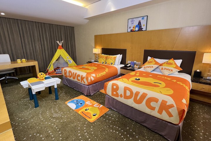 Room 27 of 120