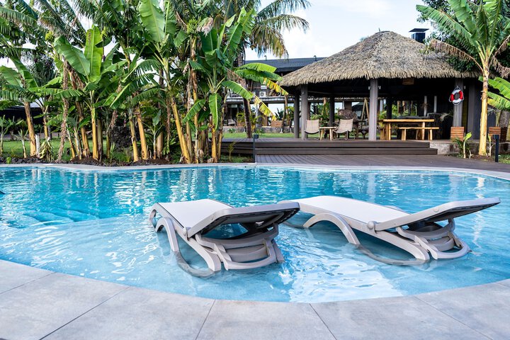 Pool 18 of 49