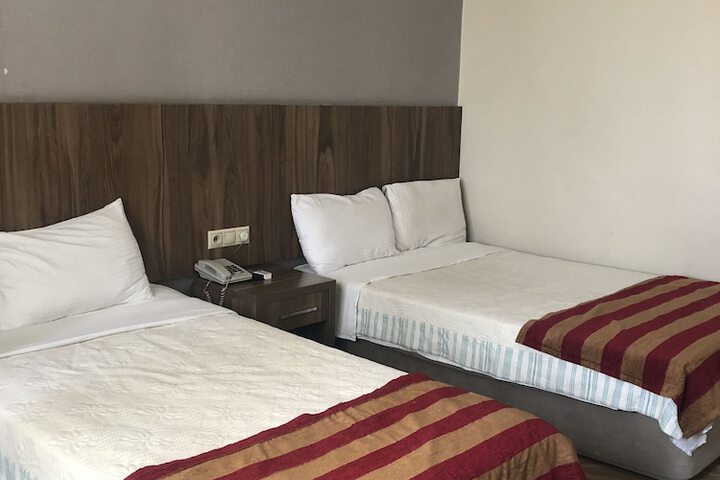 Room 19 of 44