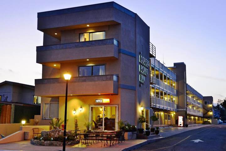 Hotel Entry