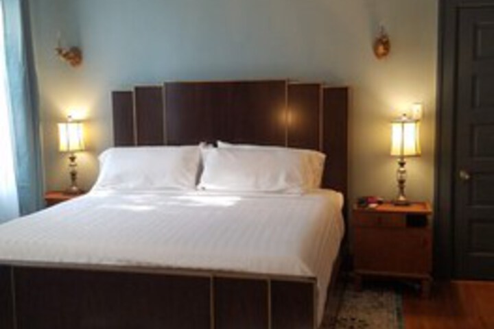 Room 22 of 35