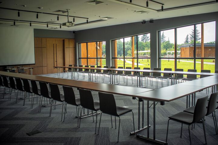 Business Center 229 of 269