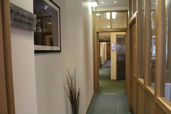Ballroom/Hall 24 of 30
