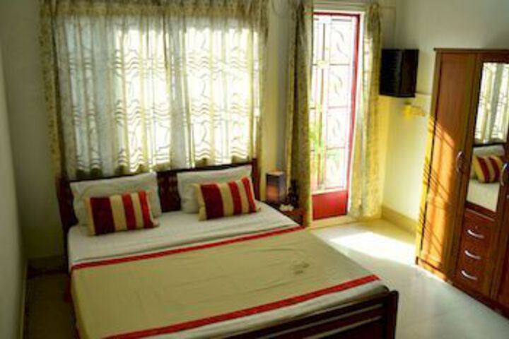 Room 8 of 29