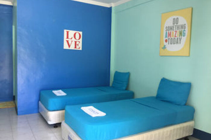 Room 12 of 24