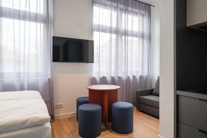 Room 14 of 60