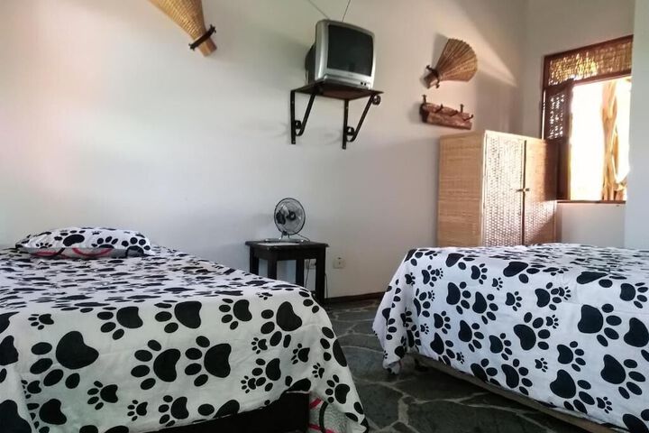 Room 5 of 26