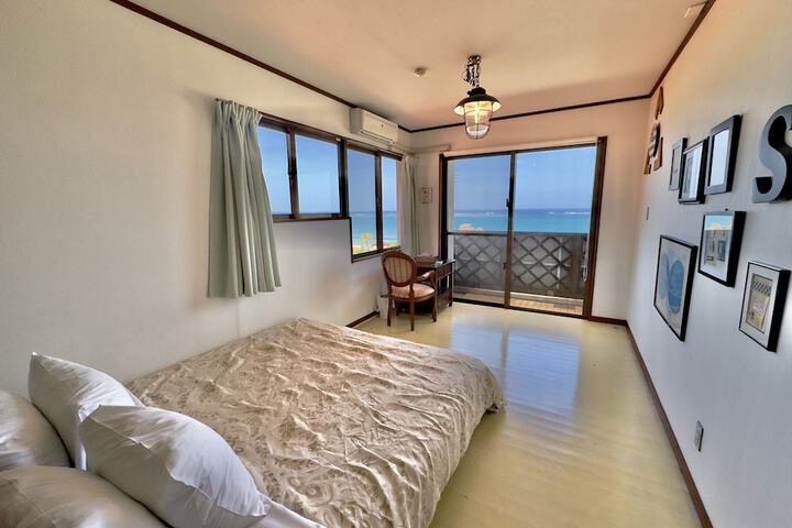 Room 48 of 193