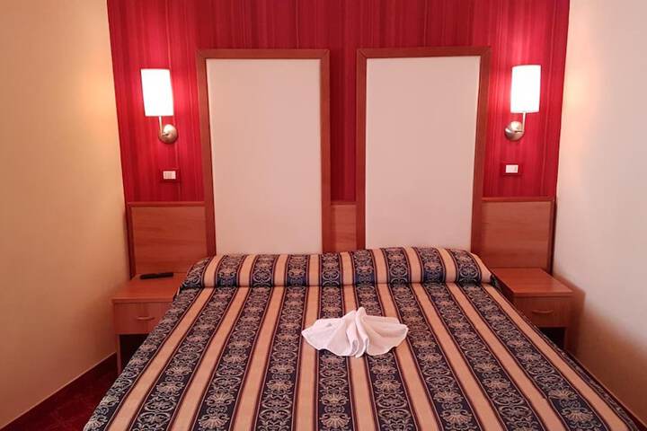 Room 19 of 78