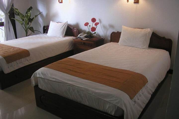 Room 10 of 49