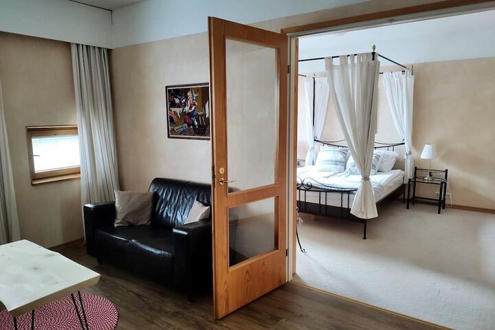 Room 8 of 46