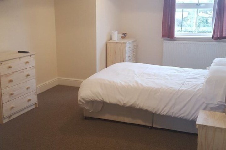 Room 9 of 50