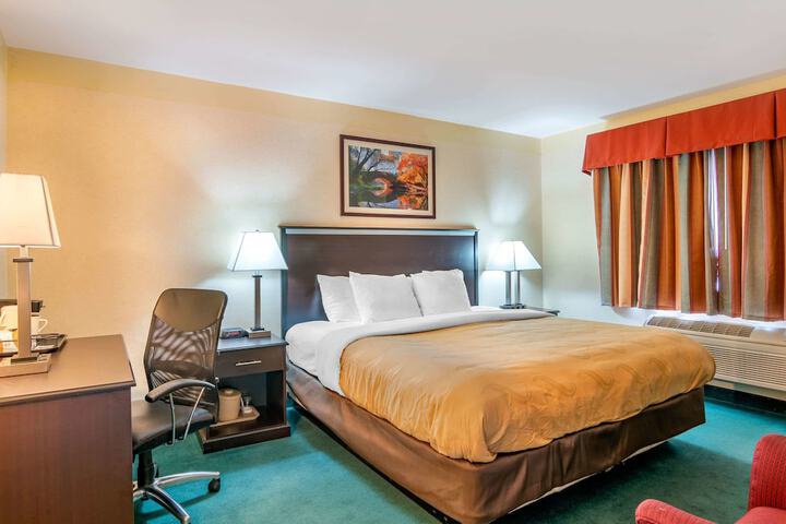 Room 46 of 107