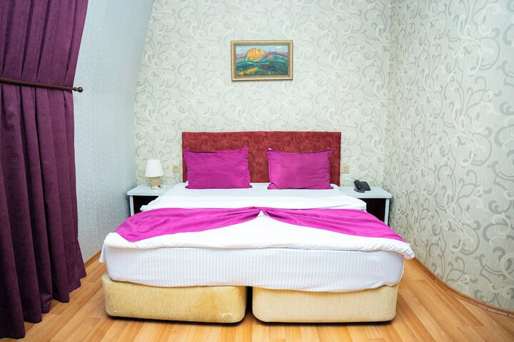 Room 45 of 113