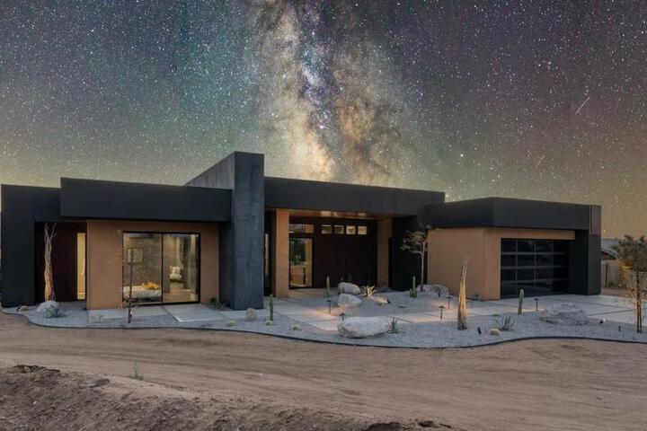 Photo of The Monarch by Fieldtrip New Luxury Estate with Pool Spa Resort Amenities