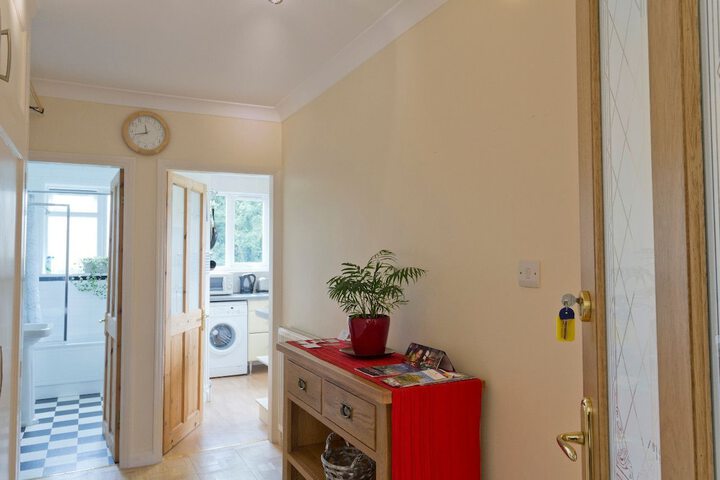 Room 14 of 27