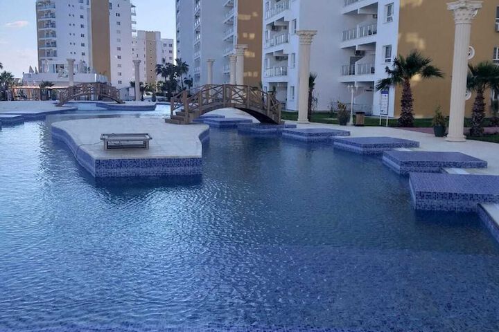 Pool 8 of 24