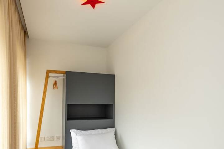 Room 86 of 171