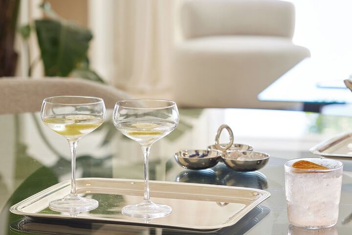 Lounge 176 of 243
