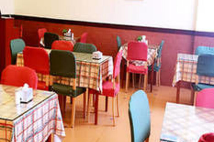 Dining 26 of 29