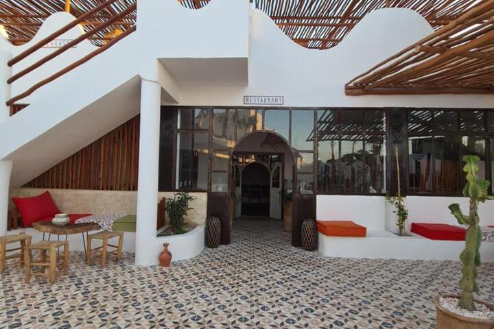 Exterior of La Maison des Vagues