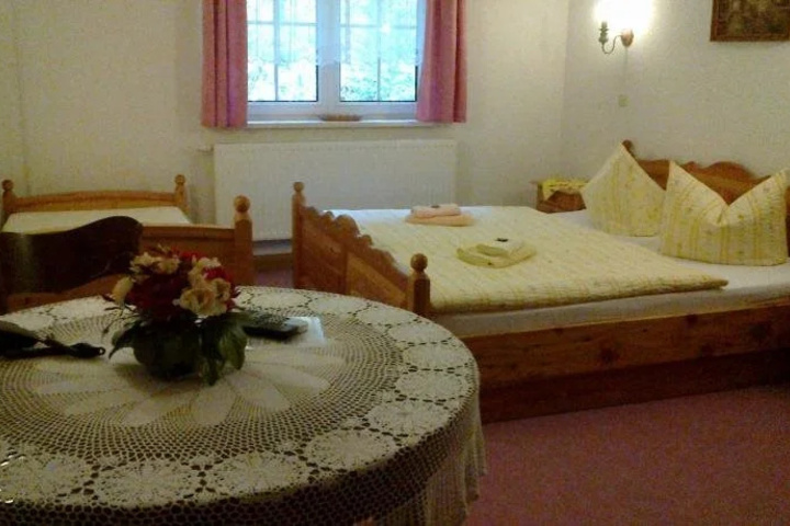 Room 5 of 19