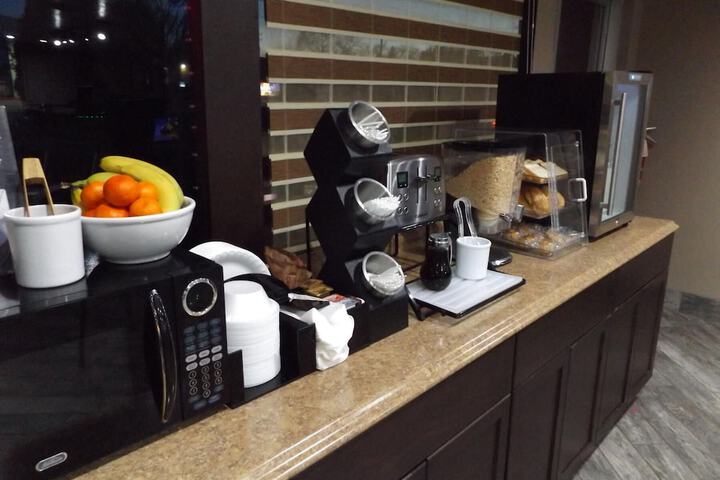 Breakfast area