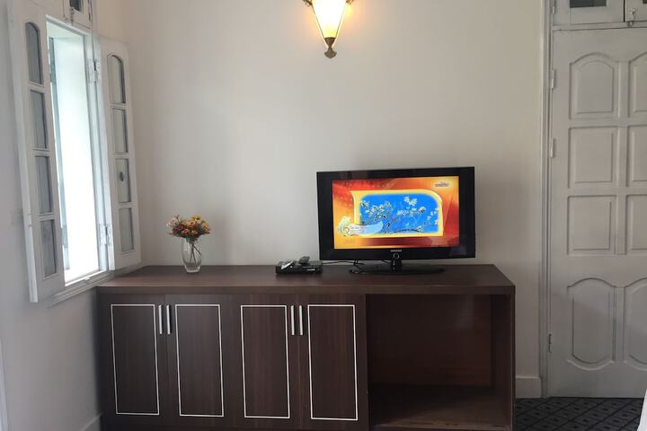 Room 16 of 27