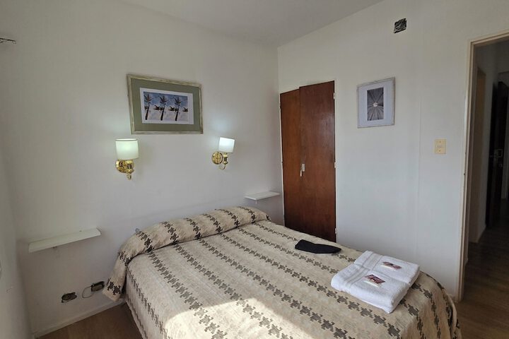 Room 28 of 92