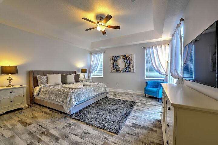 Room 3 of 44