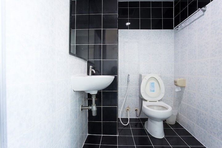 Clean Restrooms