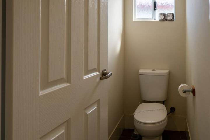 Room 7 of 94