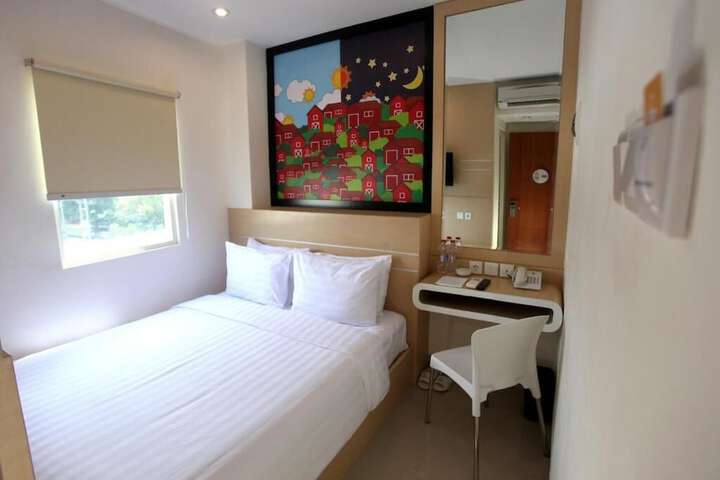 Room 19 of 34
