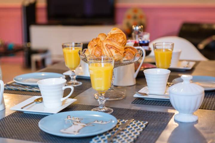 Breakfast/Coffee Service 48 of 60