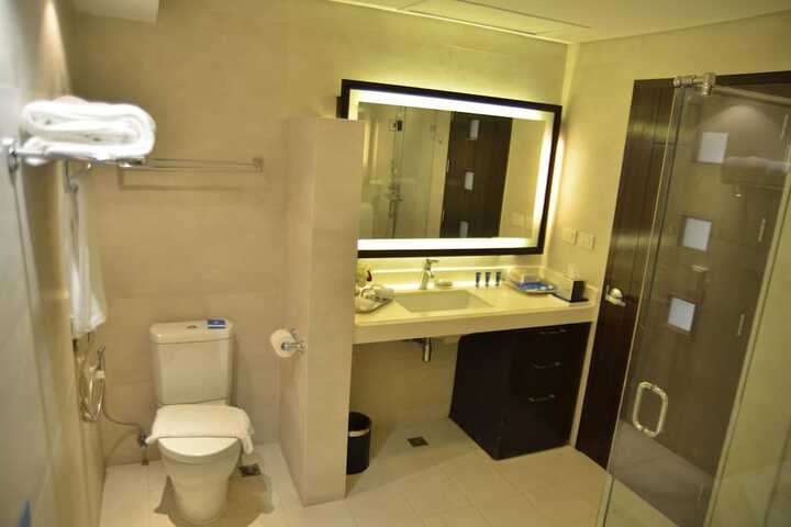 Room 65 of 161
