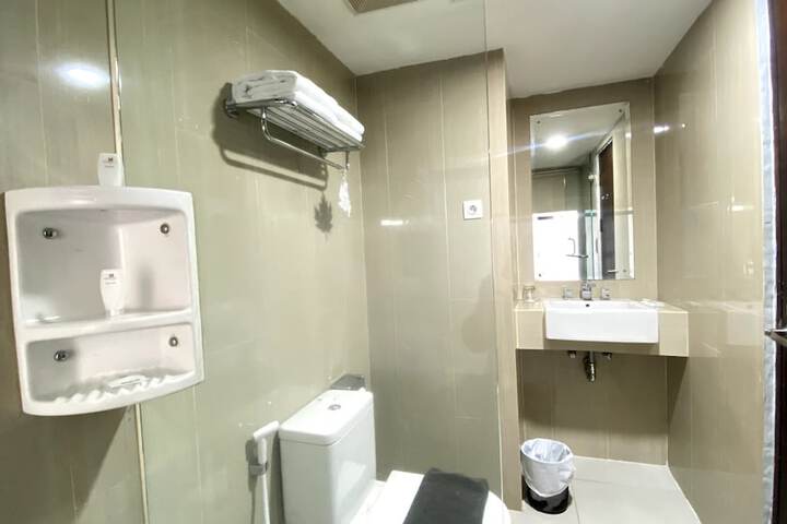 Room 20 of 39