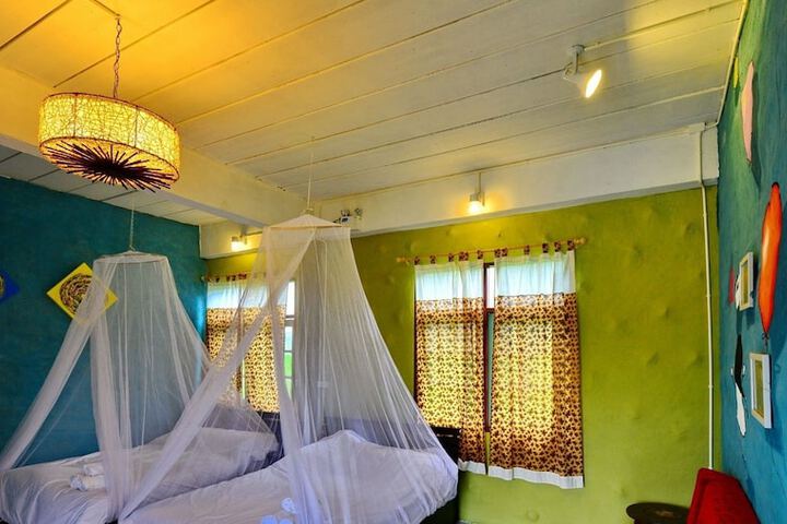 Room 2 of 39