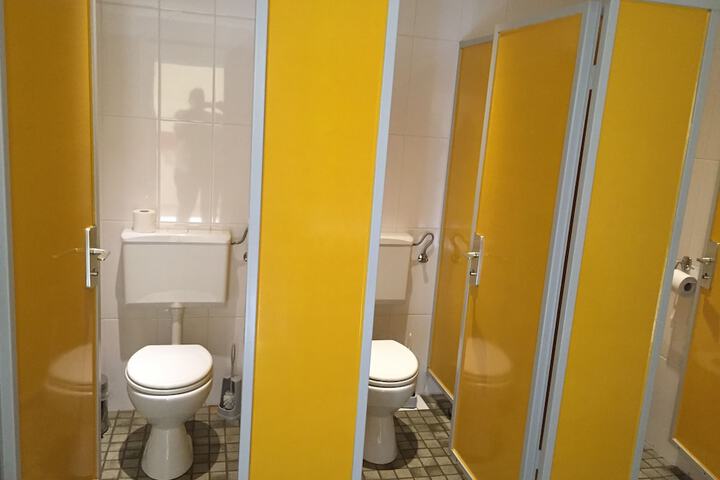 Room 9 of 23