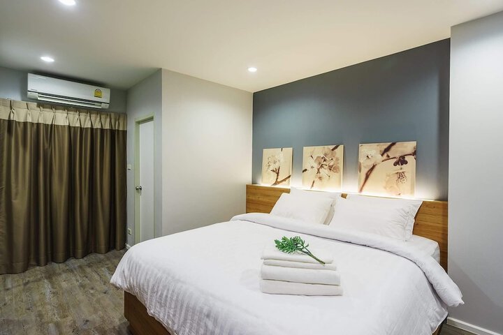 Room 9 of 21