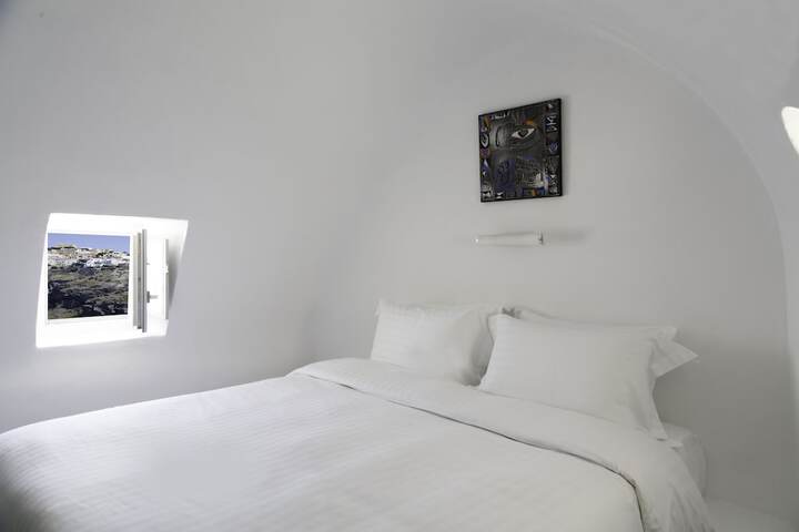 Room 3 of 92