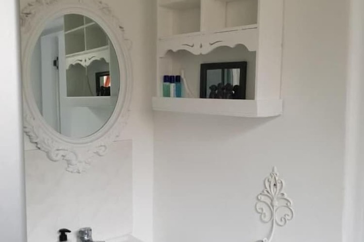 Room 25 of 47