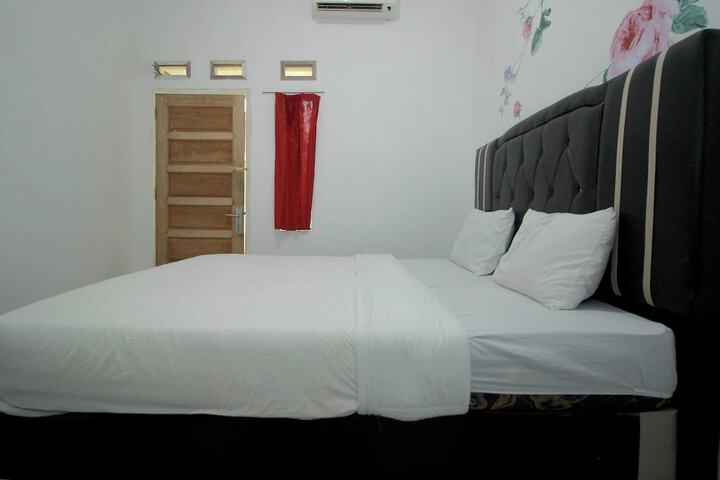 Room 8 of 22