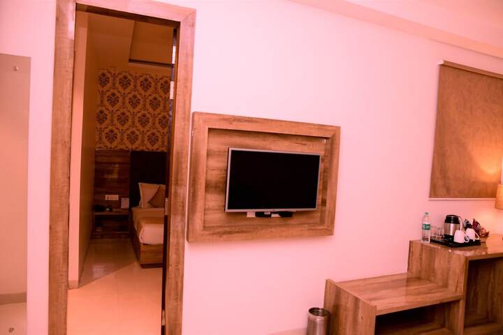 Room 18 of 40