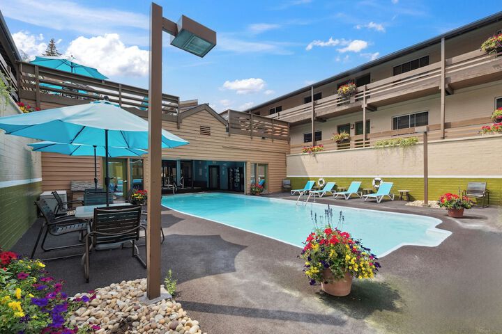 Pool 37 of 75